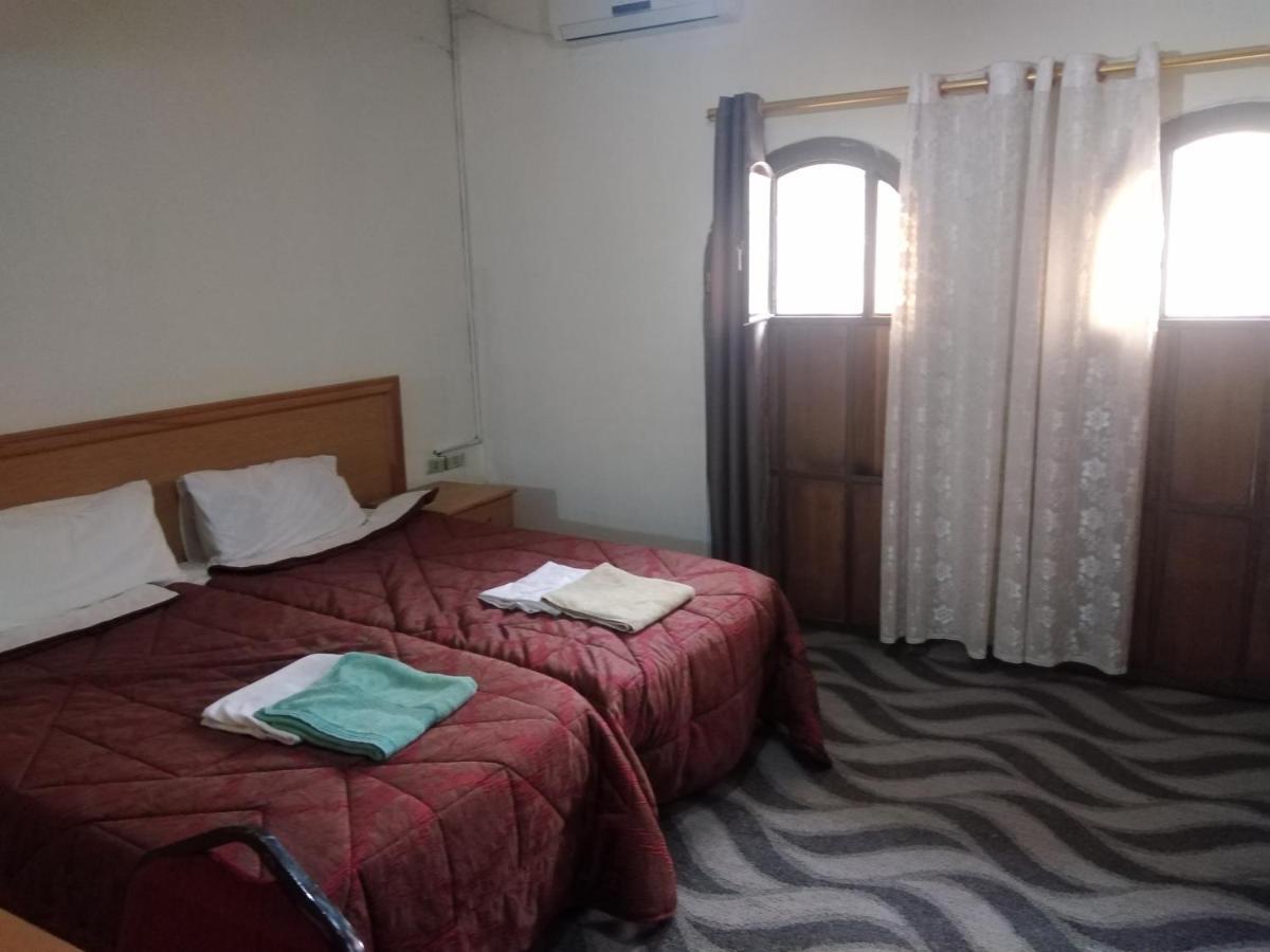 Queen Ayloa Hotel&Restaurant Madaba Exterior photo