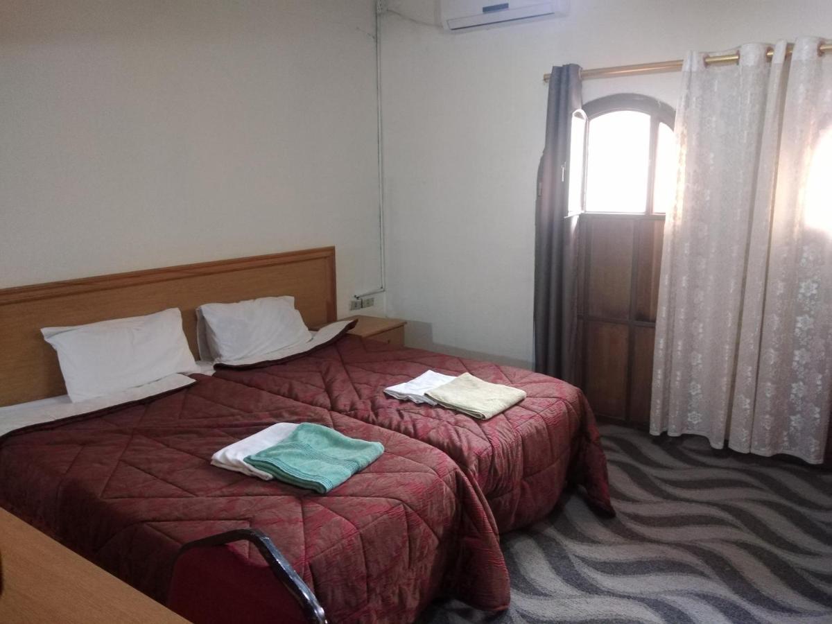 Queen Ayloa Hotel&Restaurant Madaba Exterior photo