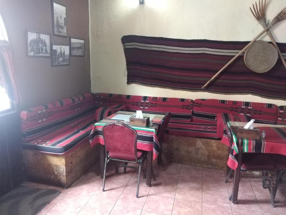 Queen Ayloa Hotel&Restaurant Madaba Exterior photo